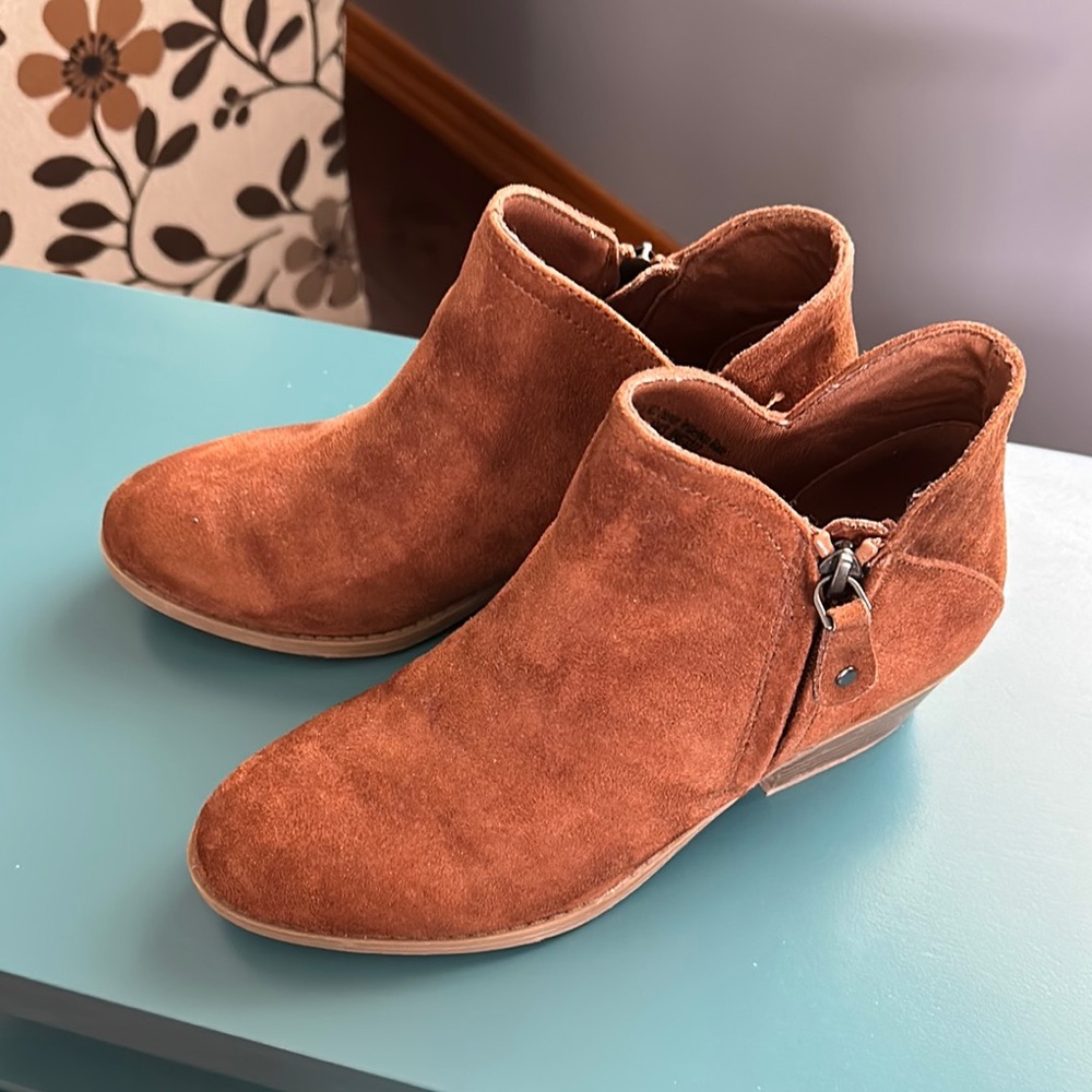 Women's Rust Color Ankle Boots